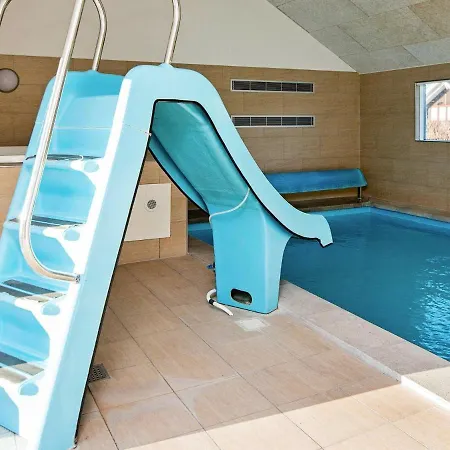 Tatil Evi Five-bedroom In 2 Ebeltoft