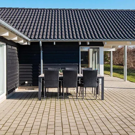 Five-bedroom In 2 Tatil Evi