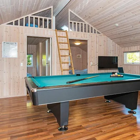 Five-bedroom In 2 *