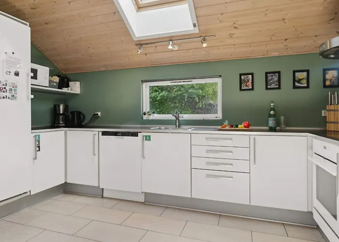 14 Person In Holiday home